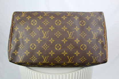 Louis Vuitton Speedy 30