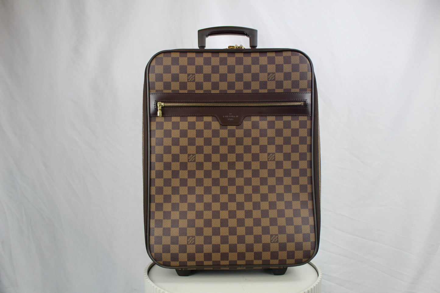 Louis Vuitton Pegase 45 Damier Ebene