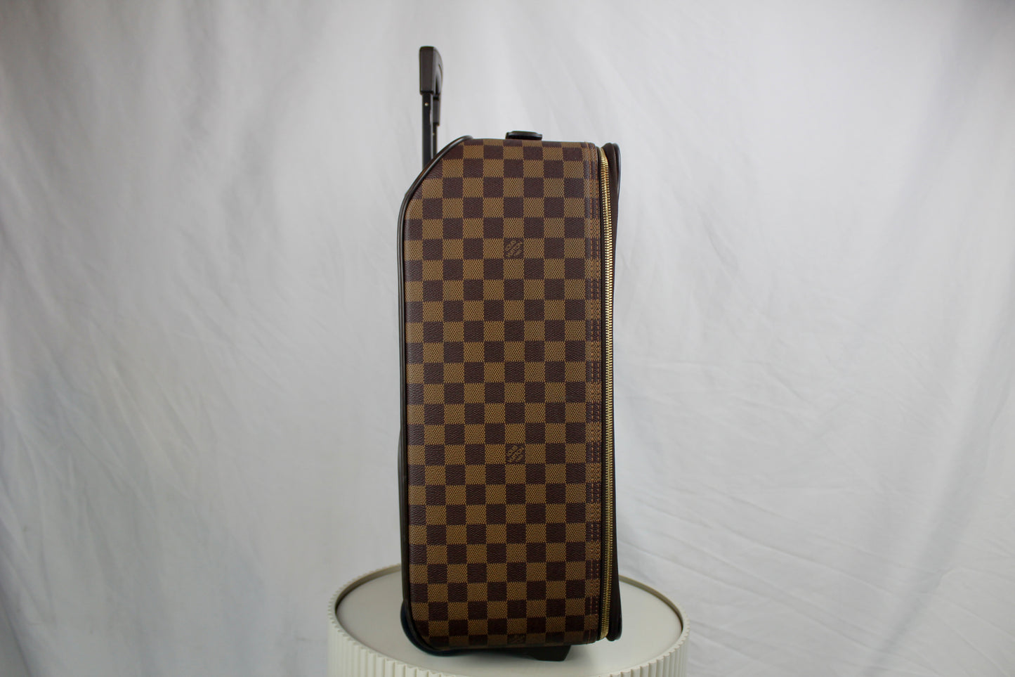 Louis Vuitton Pegase 45 Damier Ebene
