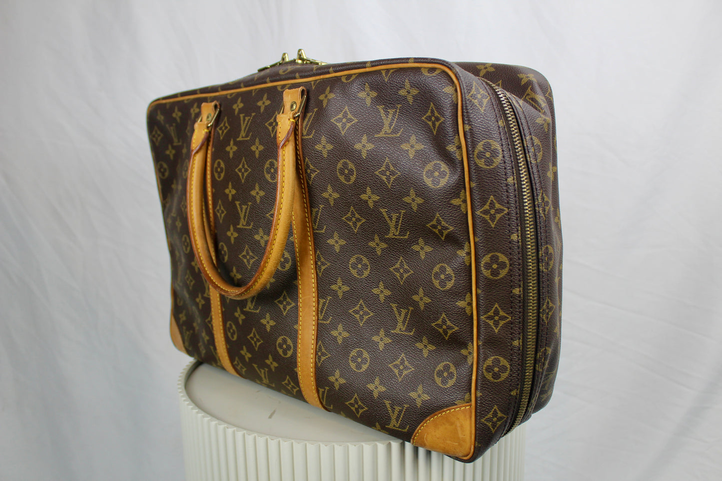 Louis Vuitton Sirius 45