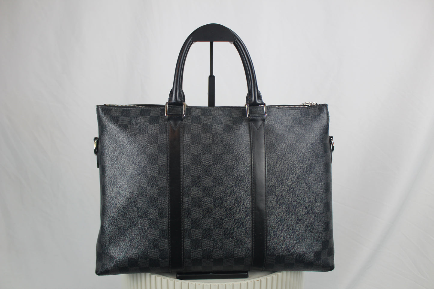 Louis Vuitton Anton Damier Graphite