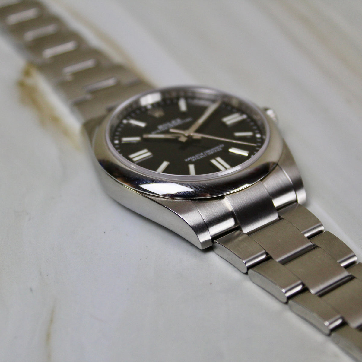 Rolex Oyster Perpetual - 124300