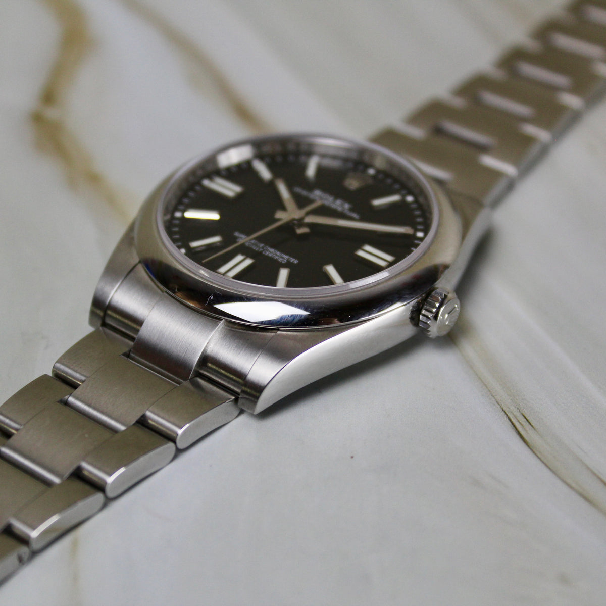 Rolex Oyster Perpetual - 124300