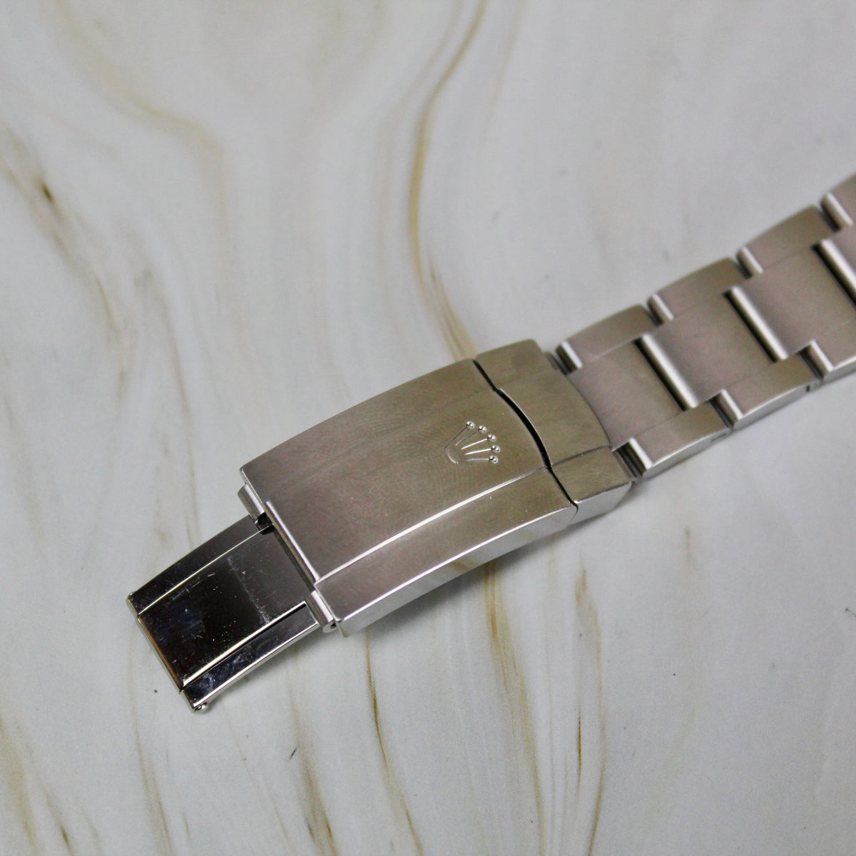 Rolex Oyster Perpetual - 124300