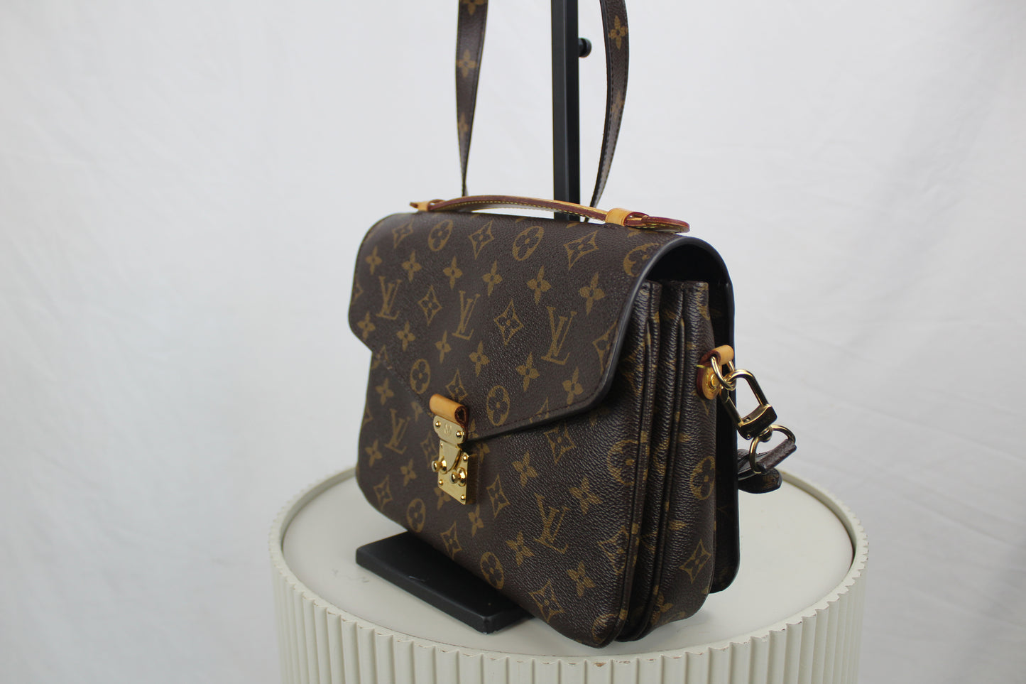 Louis Vuitton Pochette Metis