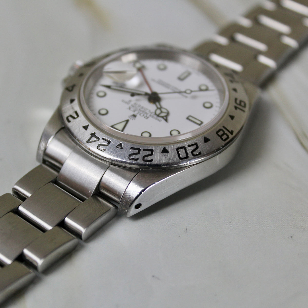 Rolex Explorer II "Polar" - 16570