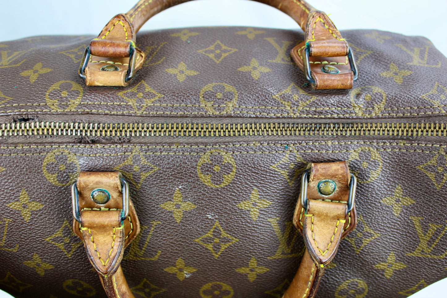 Louis Vuitton Speedy 30