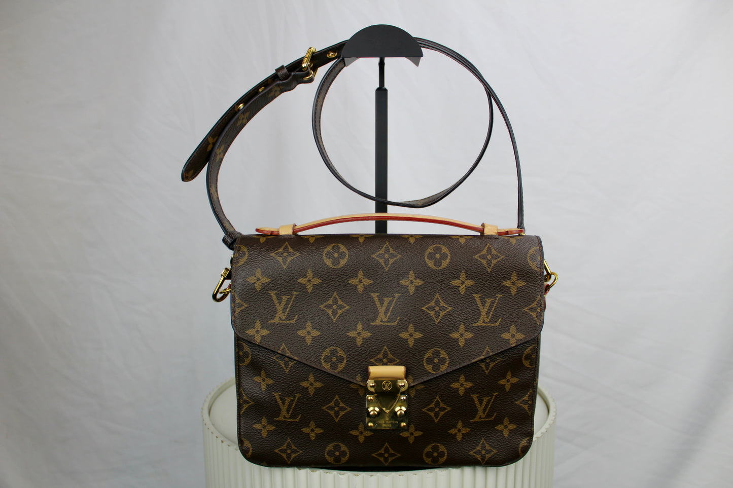 Louis Vuitton Pochette Métis