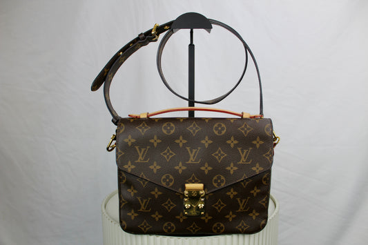 Louis Vuitton Pochette Métis