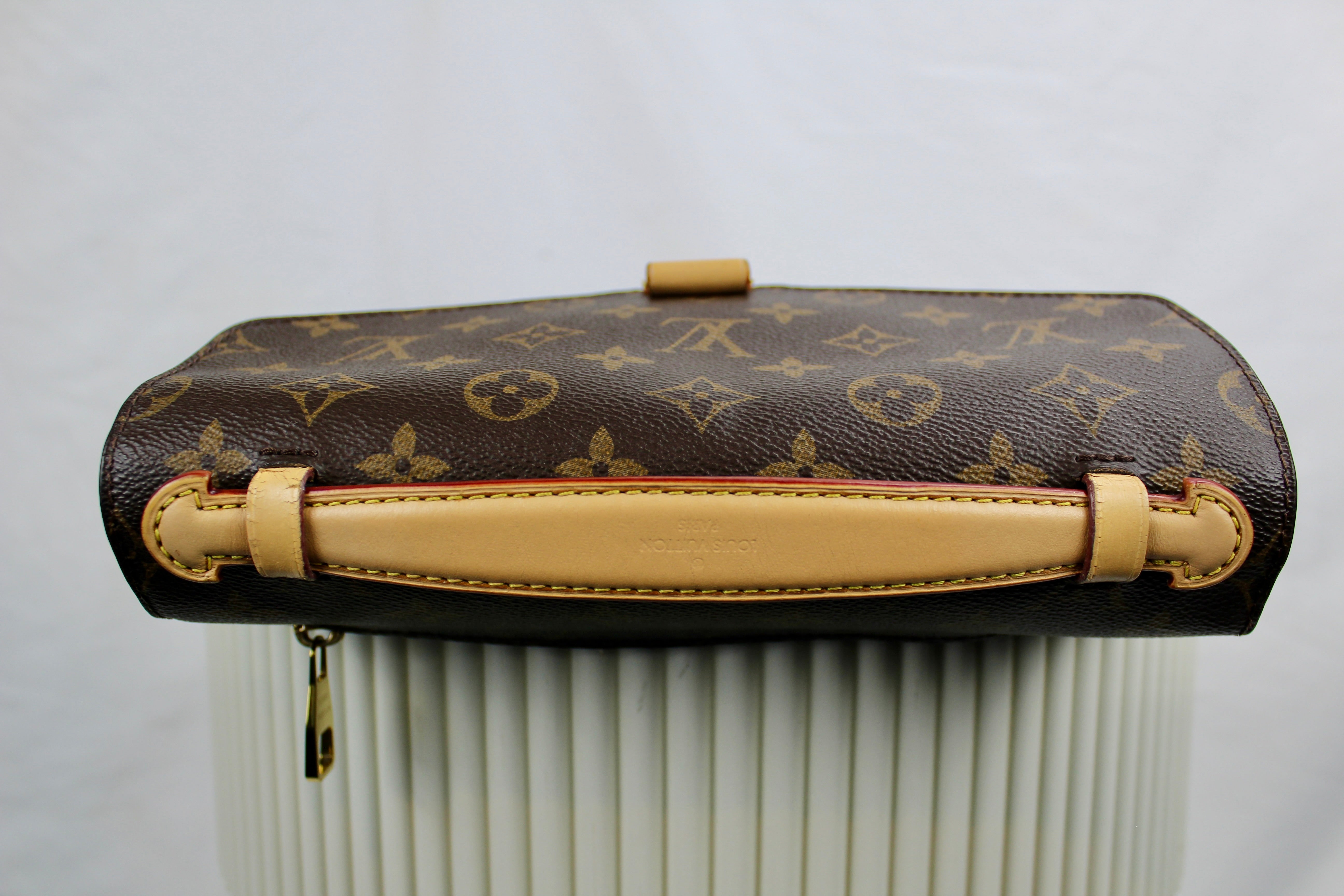 Louis Vuitton Pochette Métis