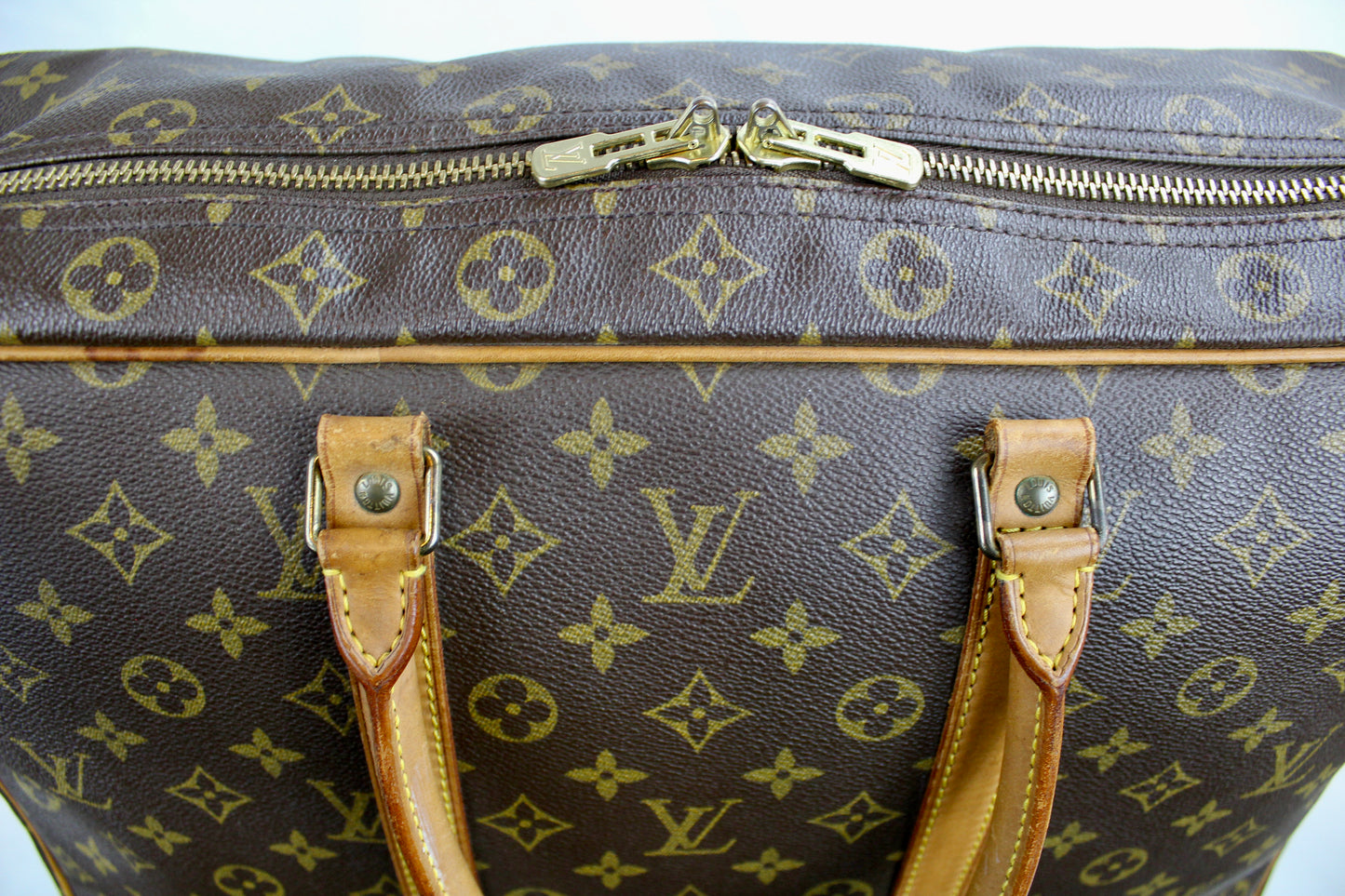 Louis Vuitton Sirius 45