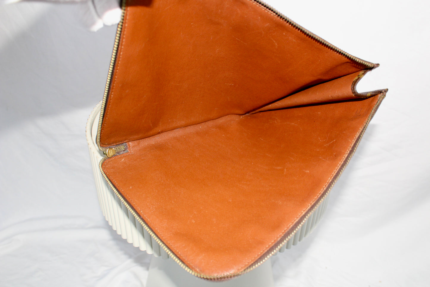 Louis Vuitton Posh Documents