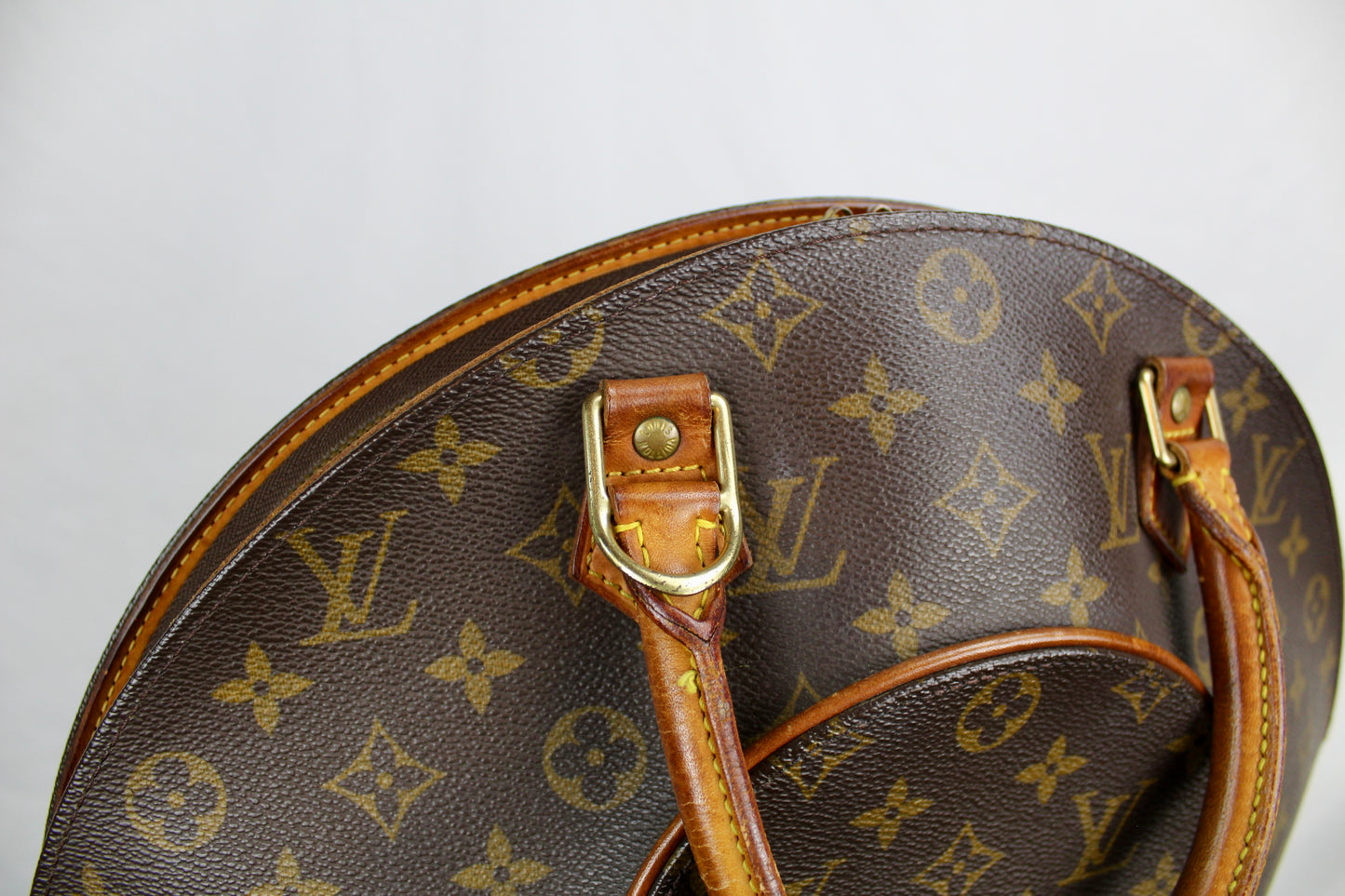 Louis Vuitton Ellipse MM