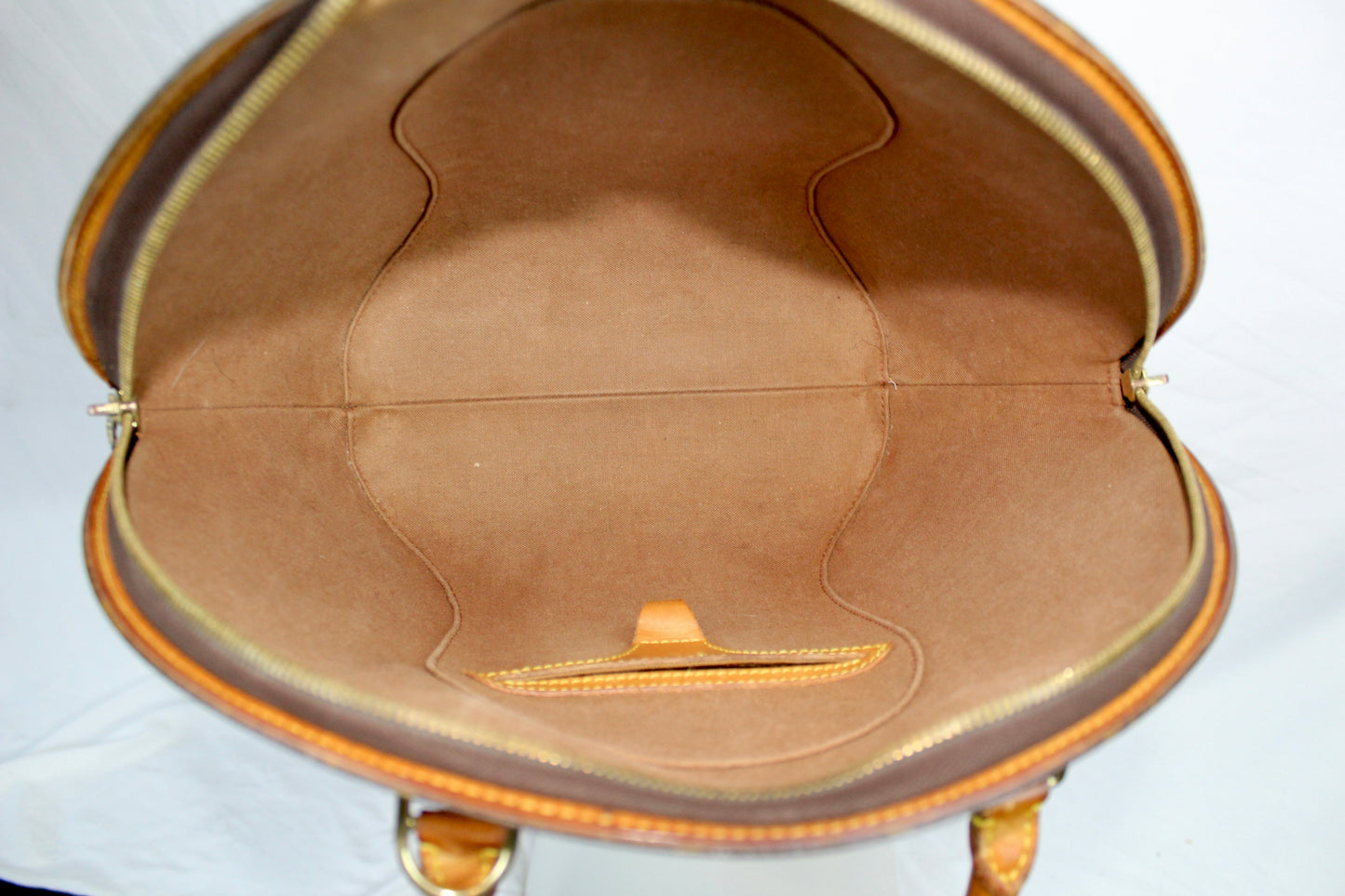 Louis Vuitton Ellipse MM
