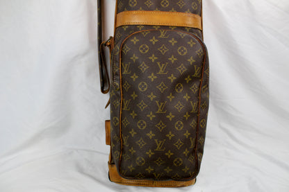Louis Vuitton Golf Bag