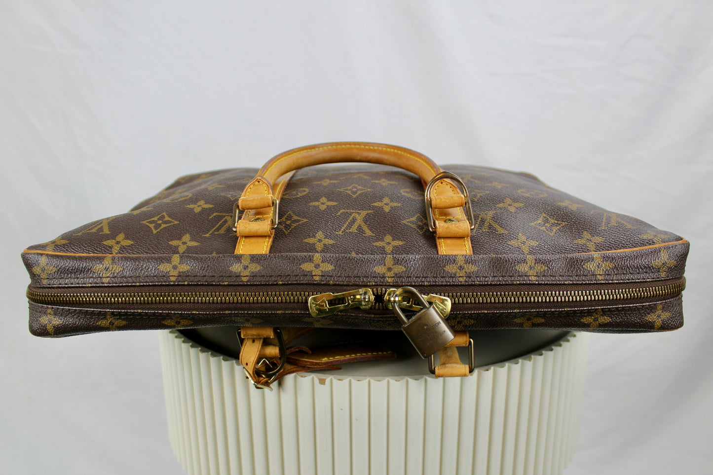 Louis Vuitton Porte Documents Voyage