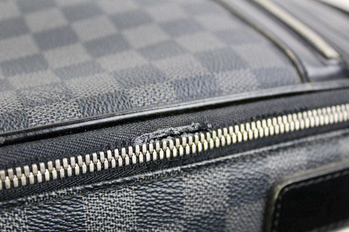 Louis Vuitton Damier Graphite Steve