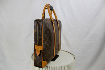 Louis Vuitton Porte Documents Voyage