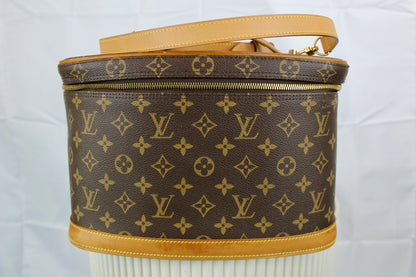 Louis Vuitton Nice Vanity Bag