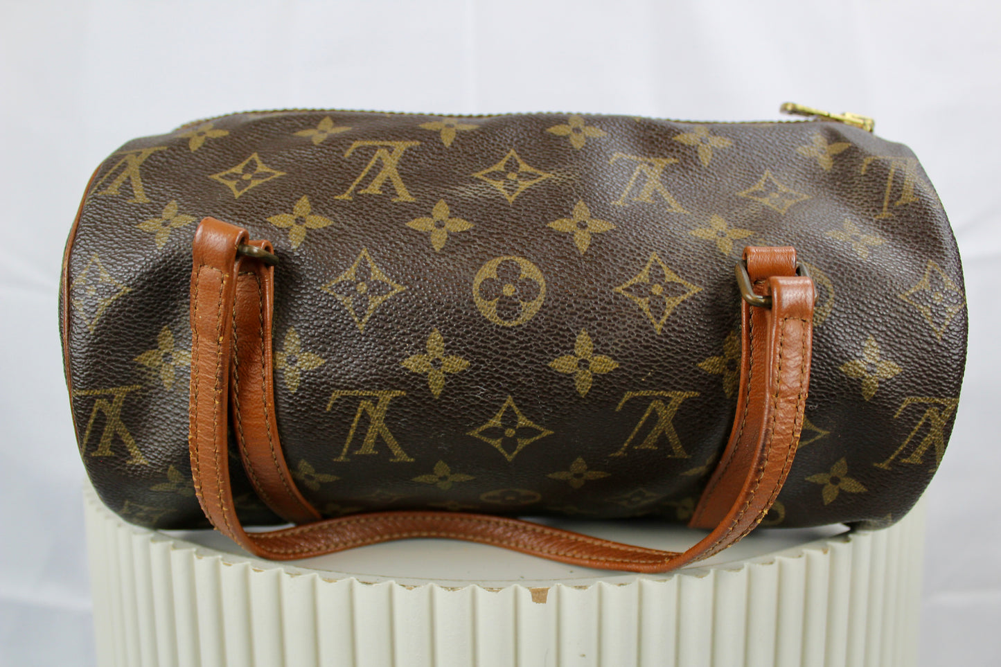 Louis Vuitton Papillon 26