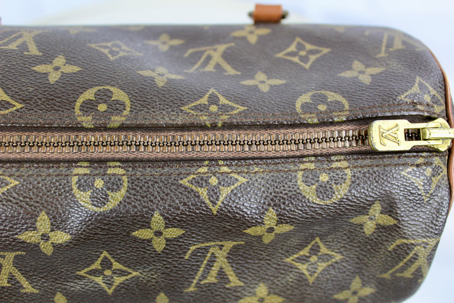 Louis Vuitton Papillon 26