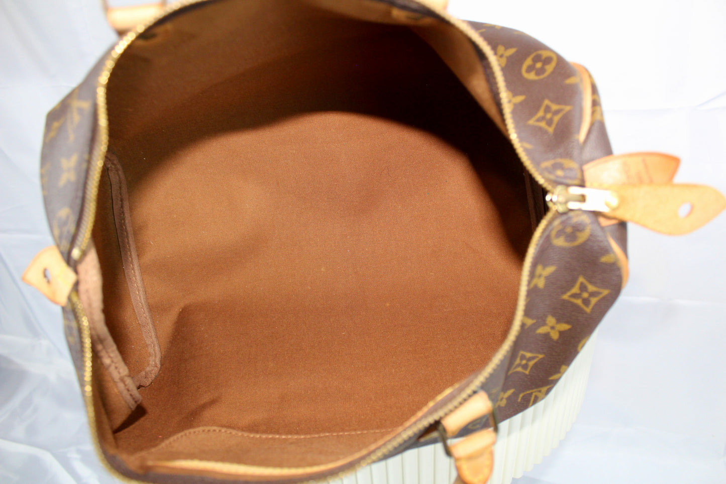 Louis Vuitton Speedy 35