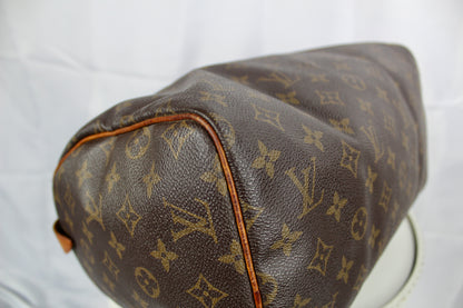 Louis Vuitton Speedy 30