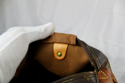 Louis Vuitton Speedy 30