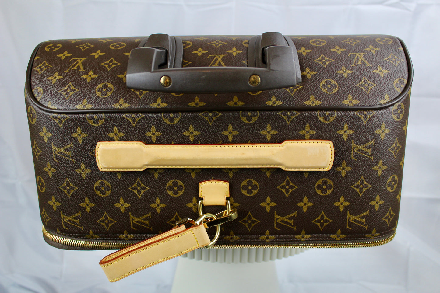 Louis Vuitton Pegase 65
