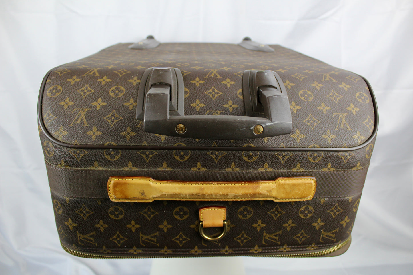 Louis Vuitton Pegase 65