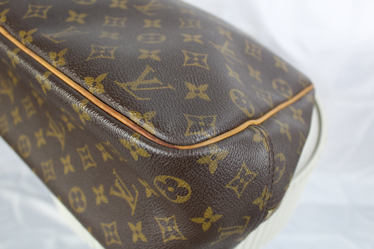 Louis Vuitton Deauville