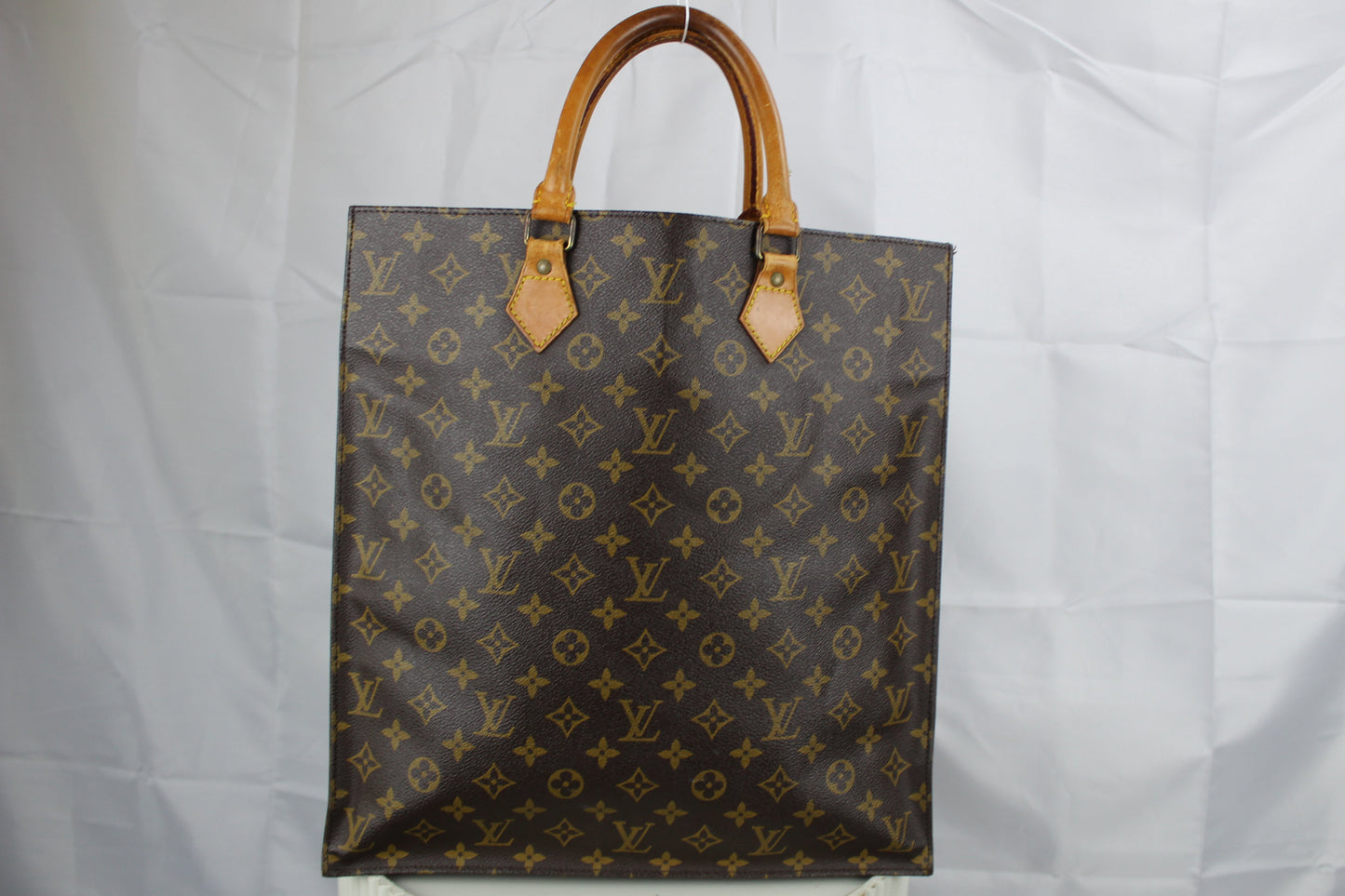 Louis Vuitton Sac Plat